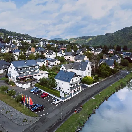 Bisenius Szálloda 3*