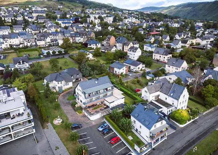 Bisenius 酒店 特拉本特拉巴赫